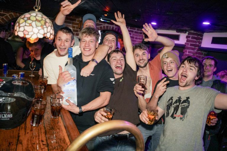 Feiern, Fortgehen, Alkohol