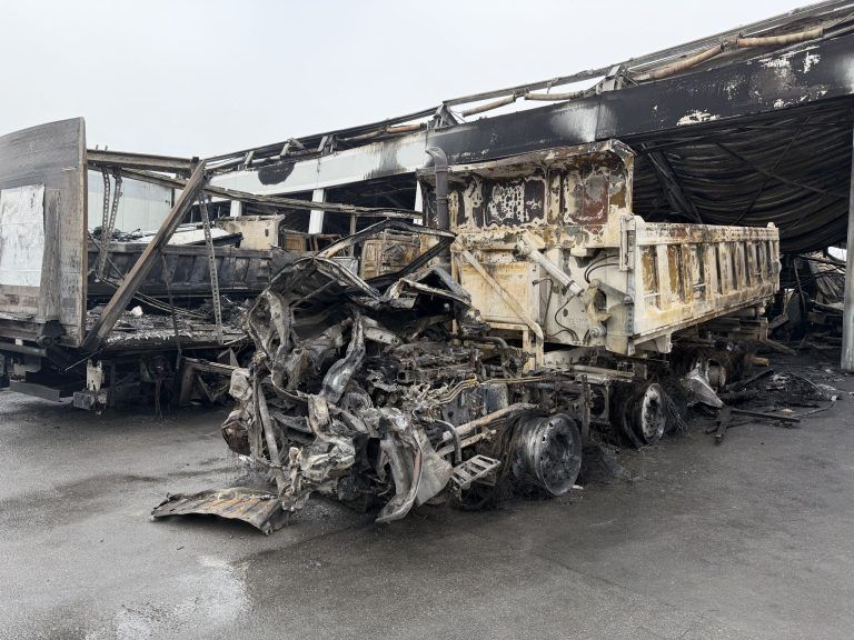 Passanten zu Großbrand in Lustenau: "Mein Geländewagen war vor einer Woche zum Vorführen da"