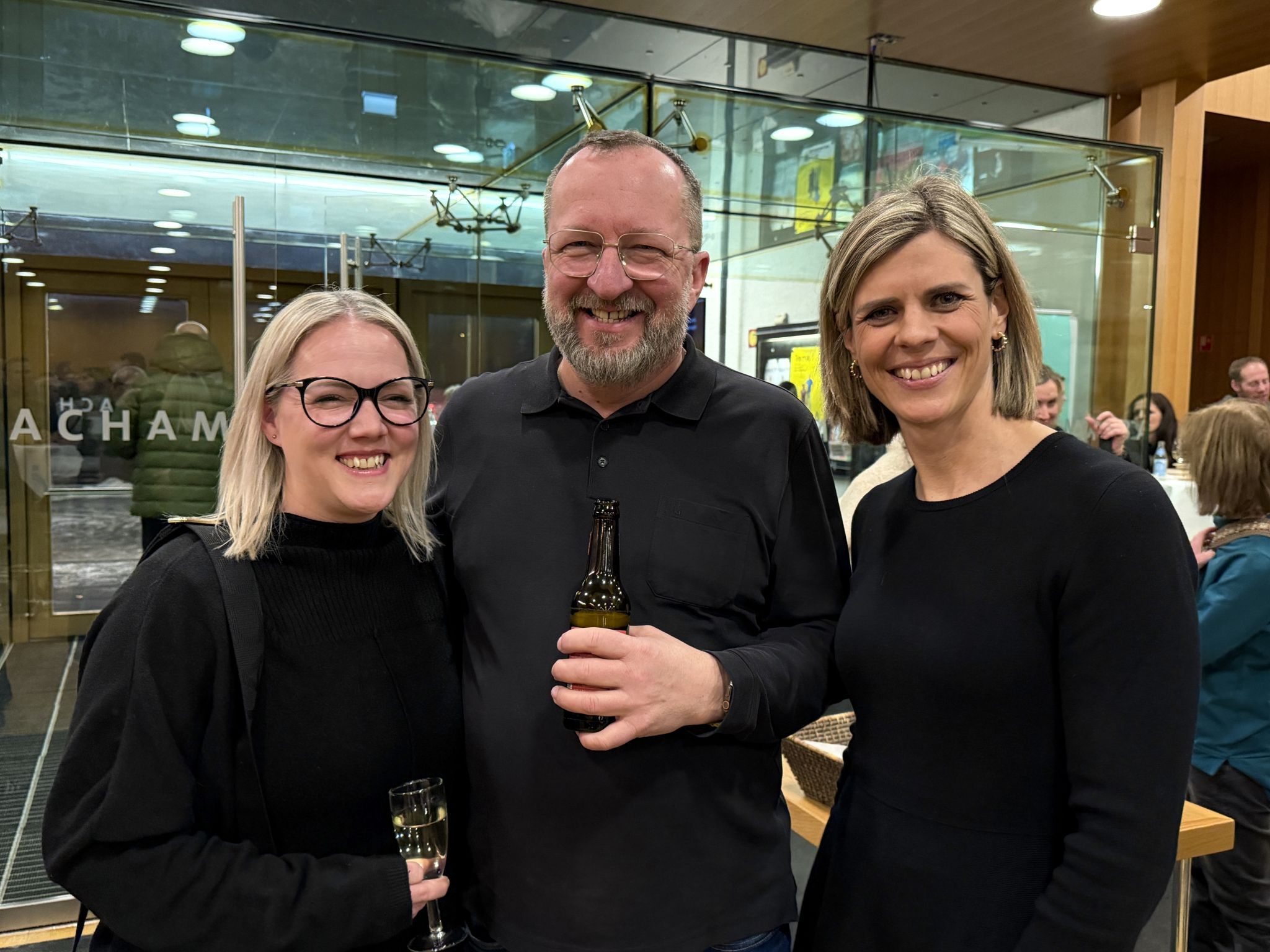 Samantha und Stefan Moosbruggern und Sabine Hölzl.