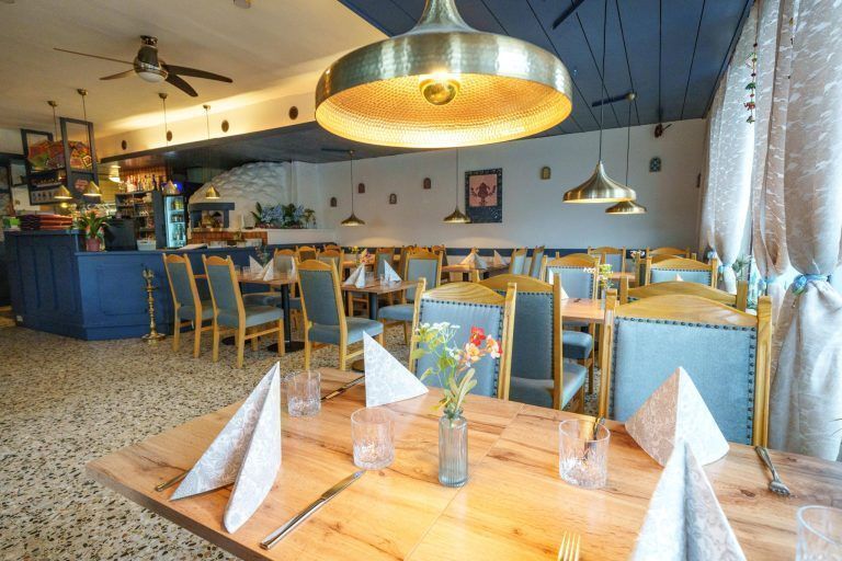 Indische Kulinarik statt Computer im Büro