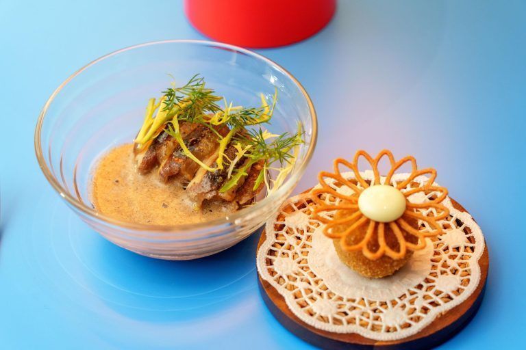 Asien trifft Europa beim „freien Vogel“