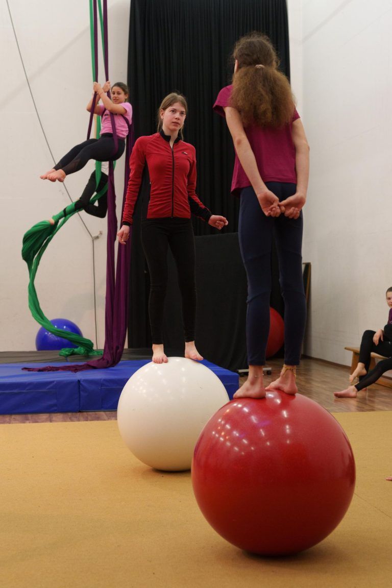 Zirkusluft schnuppern: Eine Halle voller Möglichkeiten