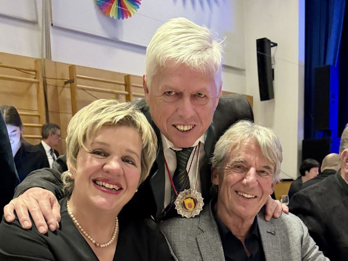 Närrische Riebelzunft Frastanz feiert legendären Riebelzunftball