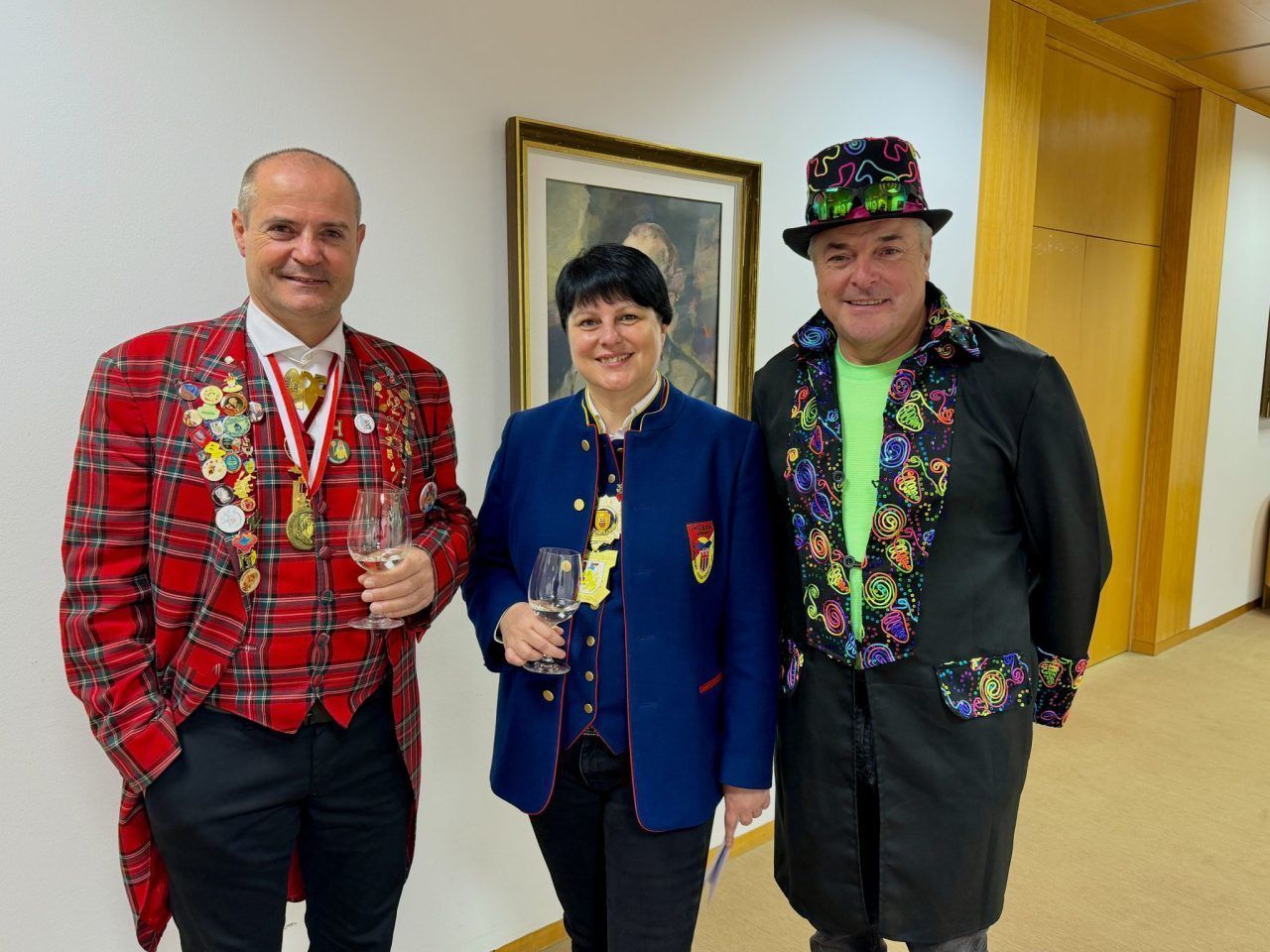 Landhaus wird zur „Villa Kunterbunt“: Narren übernehmen das Regiment