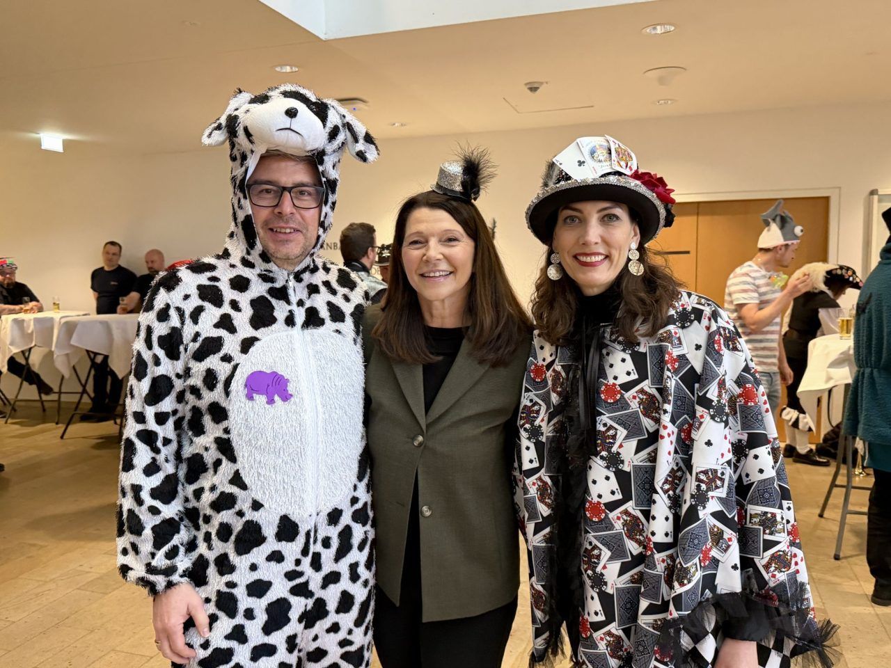 Landhaus wird zur „Villa Kunterbunt“: Narren übernehmen das Regiment