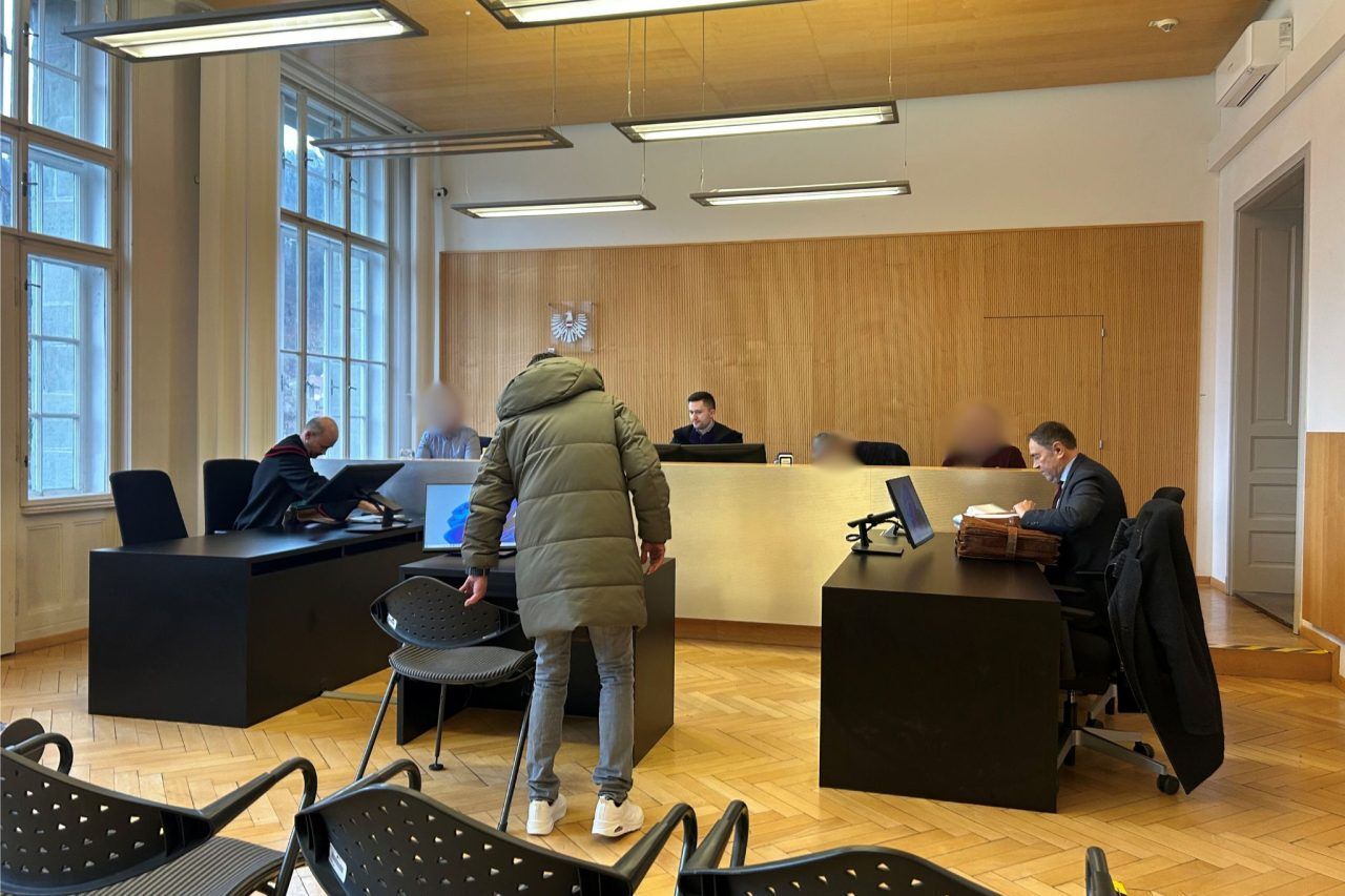 Fentanyl-Pflaster geraubt: Angeklagte nach Angriff auf 86-Jährigen verurteilt