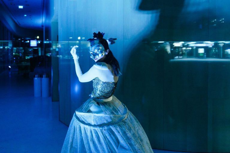 Ich träume mit offenen Augen Wirklichkeiten. Schwanengesänge