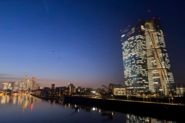 EZB berät nach Ölpreisschock über Zinsen