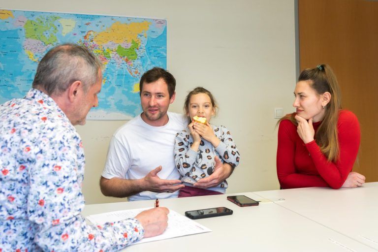 Zwischen Krieg und Hoffnung