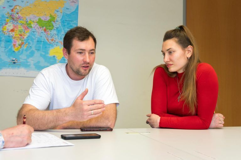 Zwischen Krieg und Hoffnung