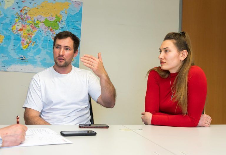 Zwischen Krieg und Hoffnung