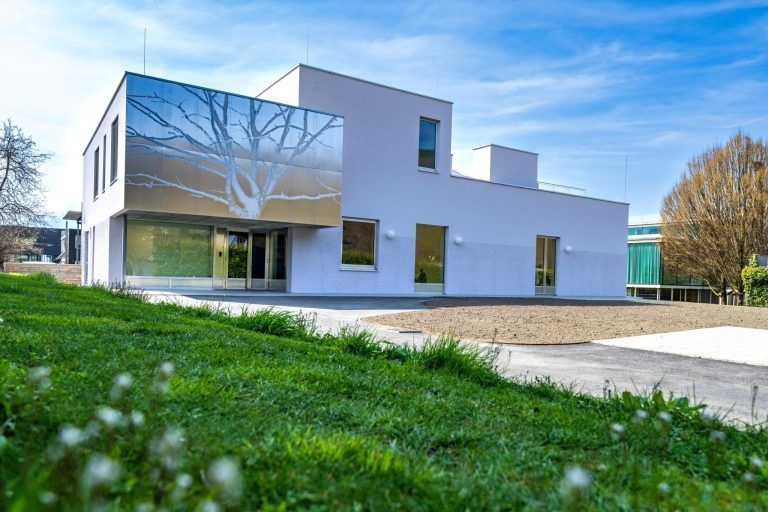 Junges Architektenpaar gründet Galerie in Klaus