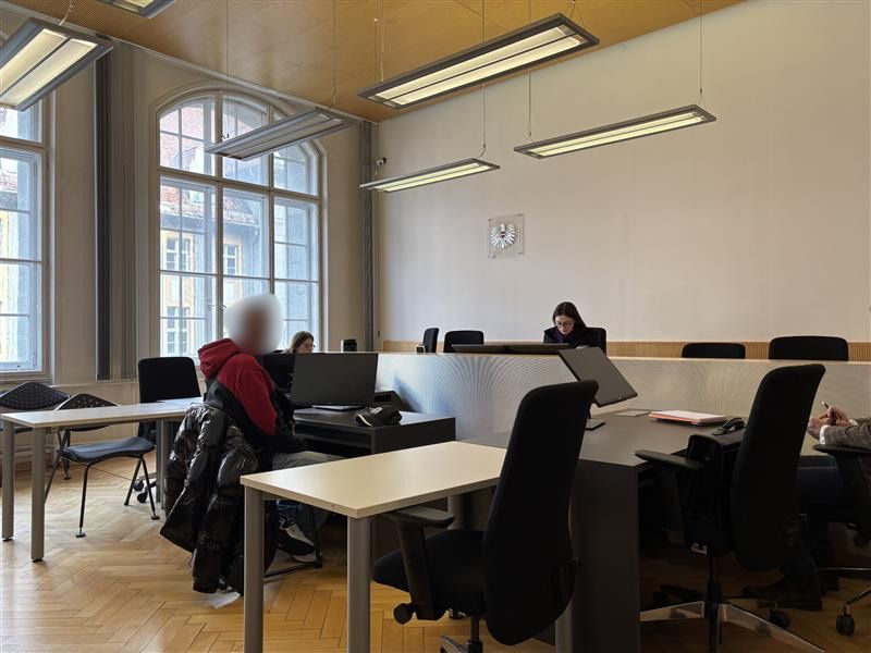 Sozialleistungen trotz Auslandsaufenthalt: Prozess um 46.000 Euro