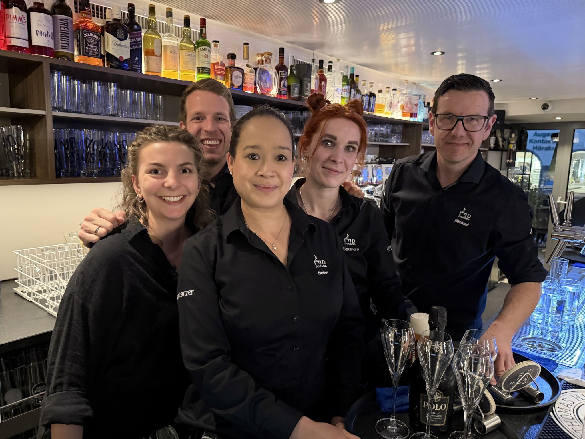 Team Dogana mit Michelle, Manuel, Helen, Alexandra und Michael