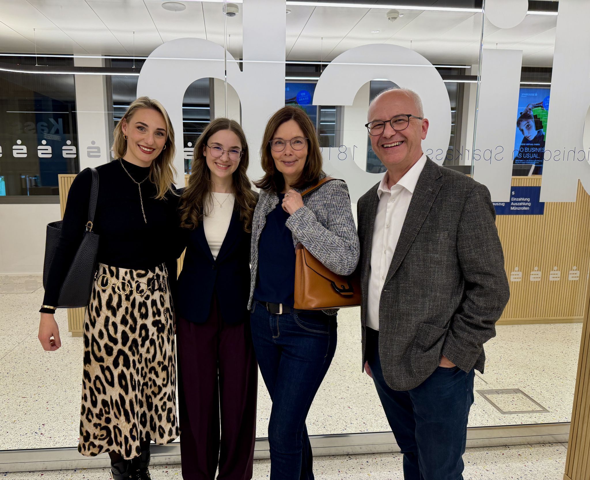 Friederike Weber, Katharina, Petra und Stefan Maier