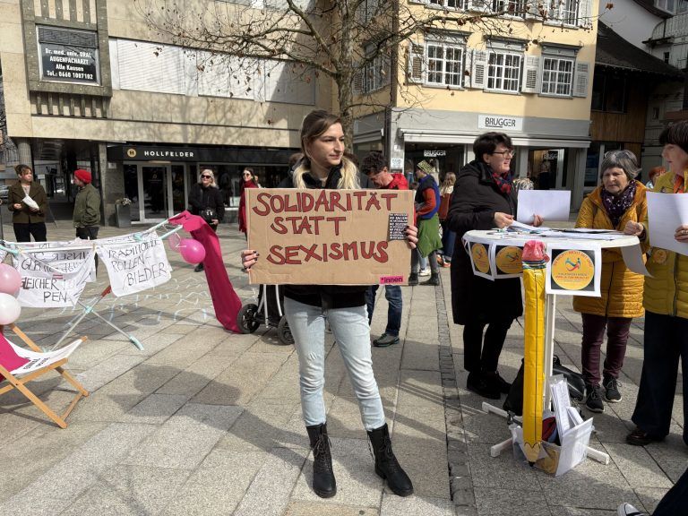 Frauenstreik ENOUGH!Genug!