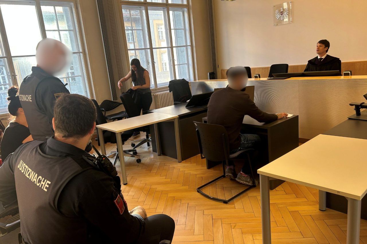 Gefälschtes Geld, Schläge und Drohungen: 34-Jähriger muss in Haft