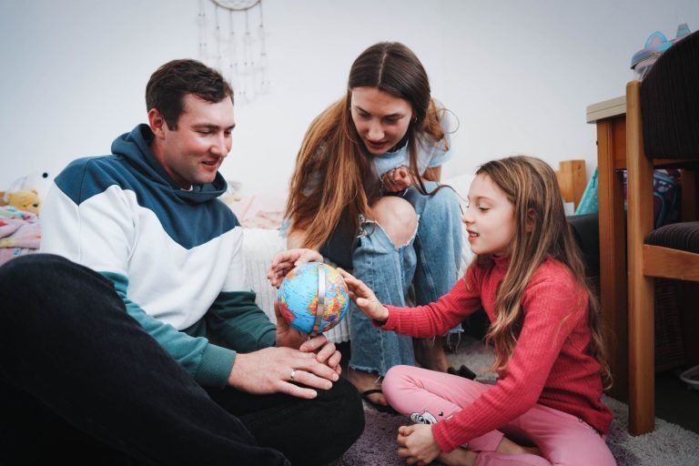 Michael Rünzller plus Familie aus der Ukraine