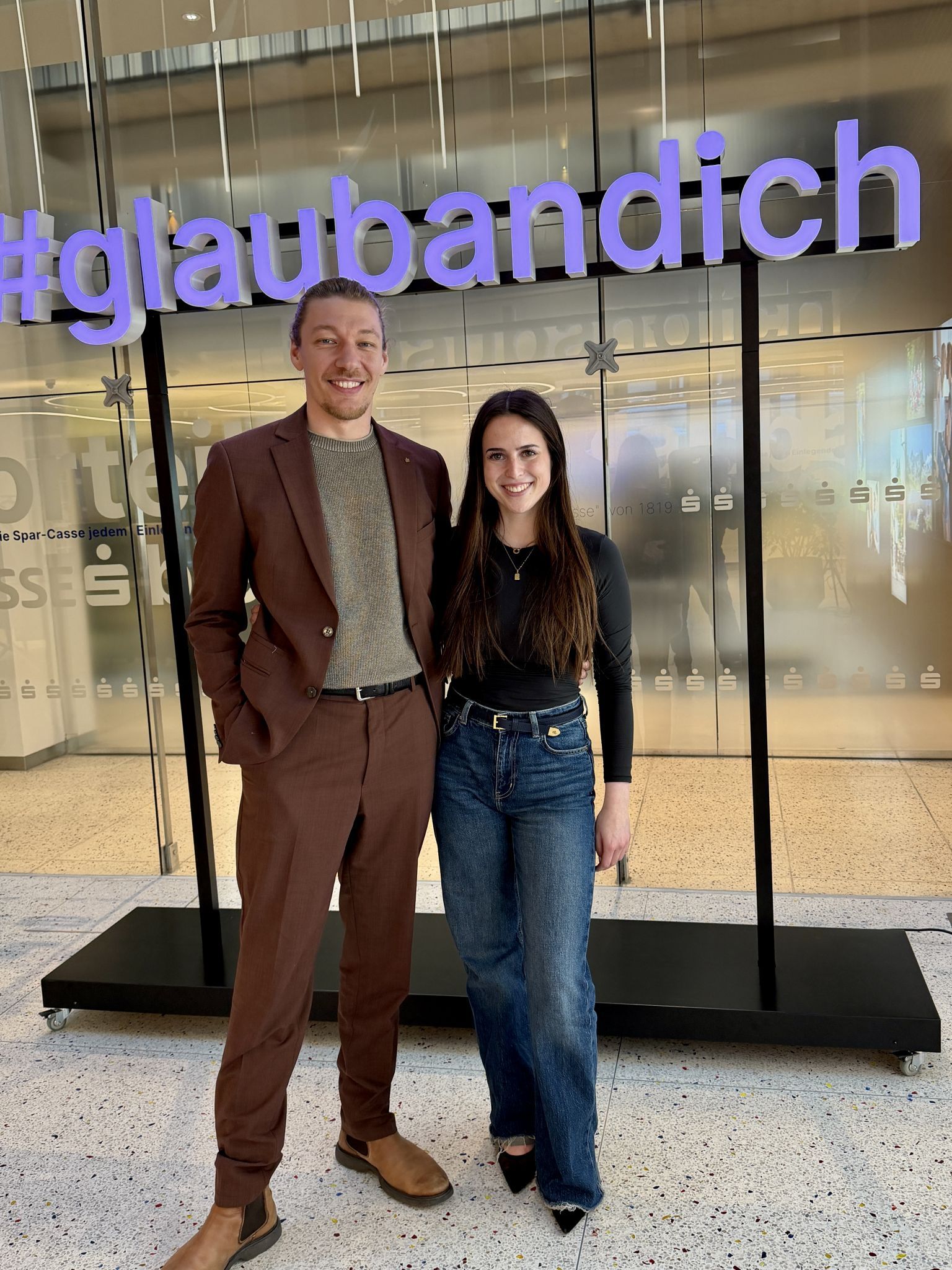 Marketingteam mit Nikola Bartenbach und Lisa Buttazoni