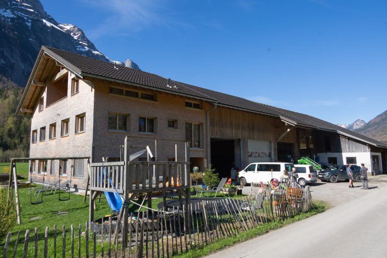 Zwischen Stall und Verantwortung: Der Alltag einer jungen Bäuerin aus dem Bregenzerwald