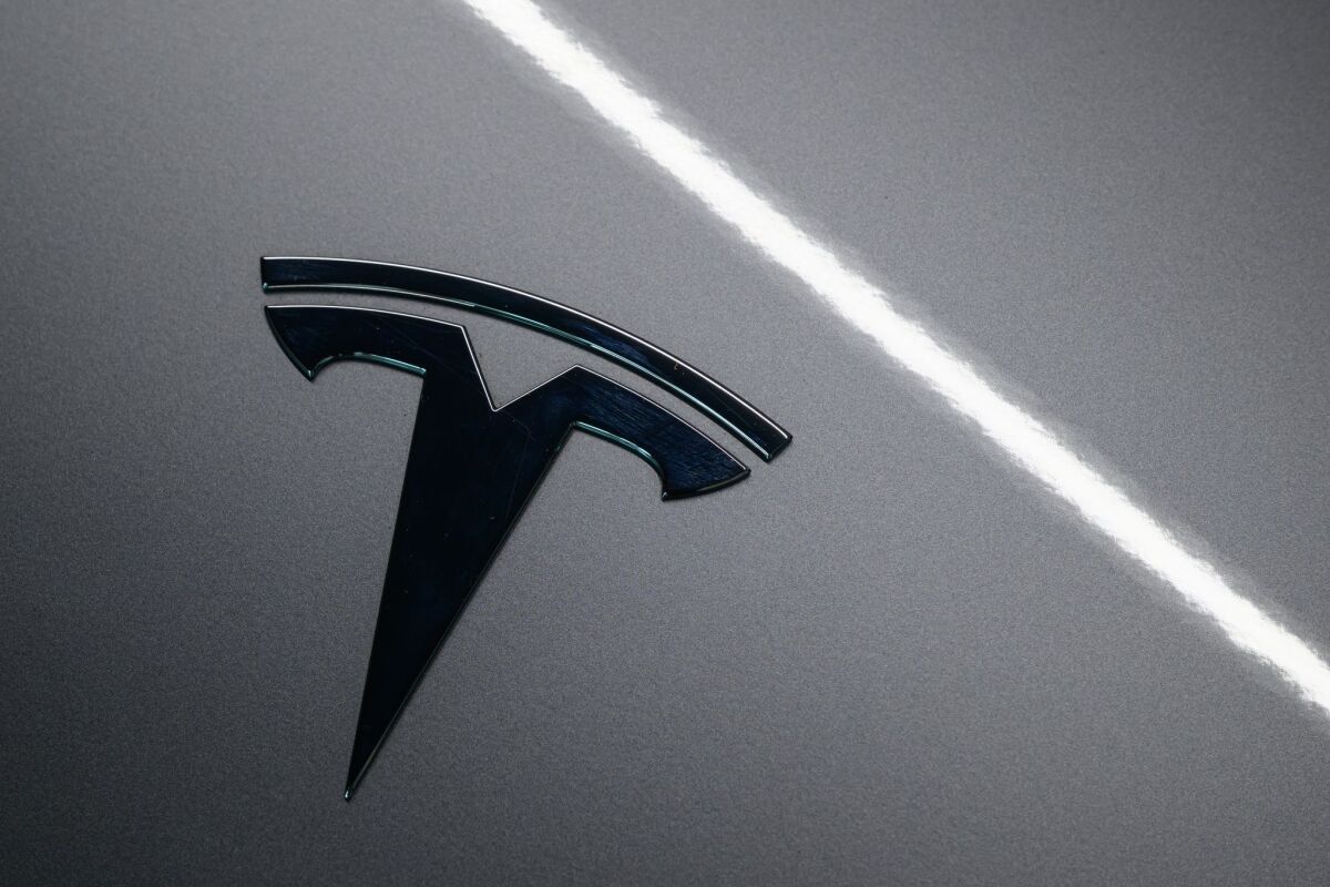 Tesla mit mehr Umsatz und Gewinn