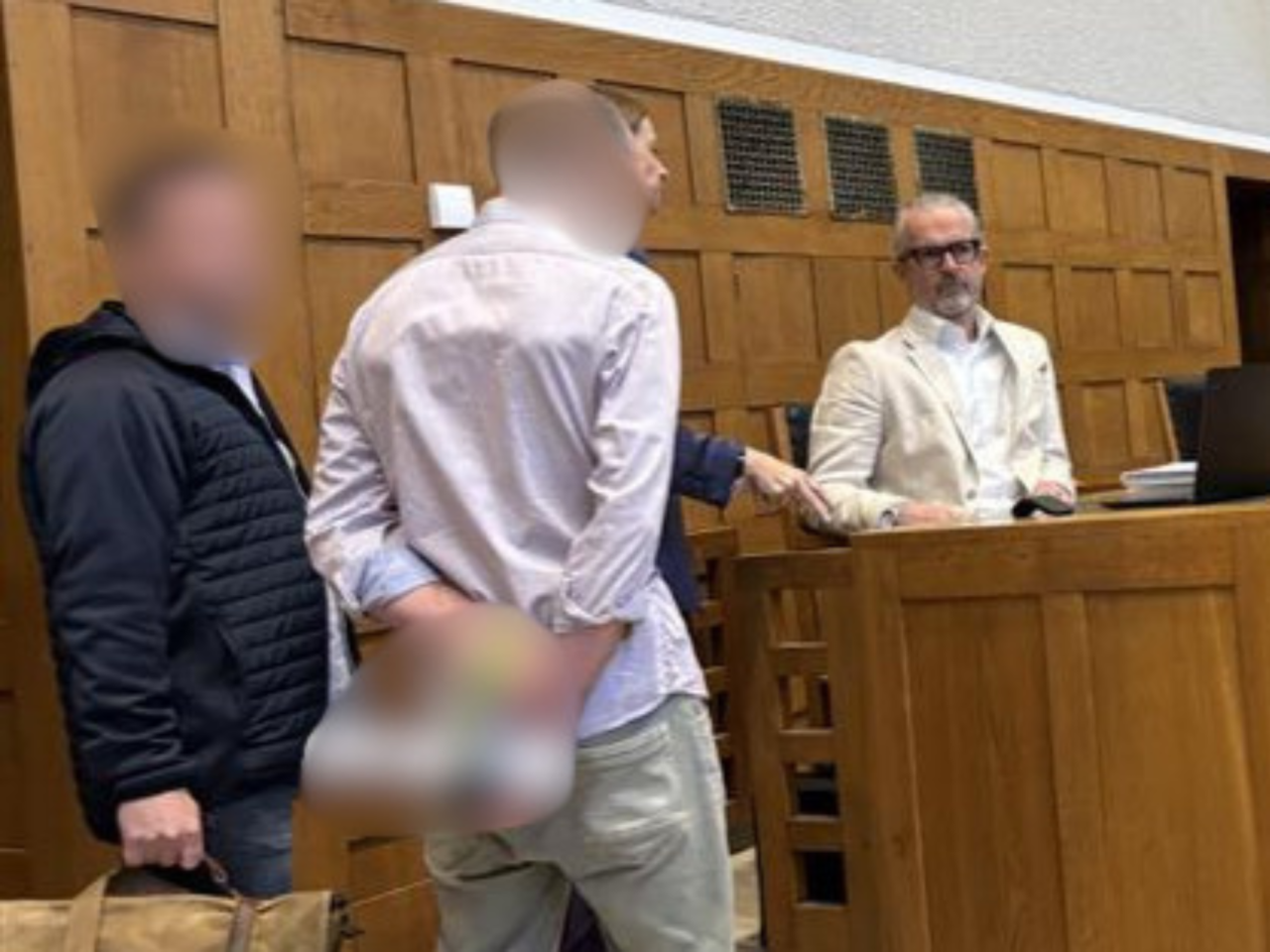 Covid-Förderungen erschlichen, Geld beiseite geschafft: Vorwürfe um Millionenbetrug