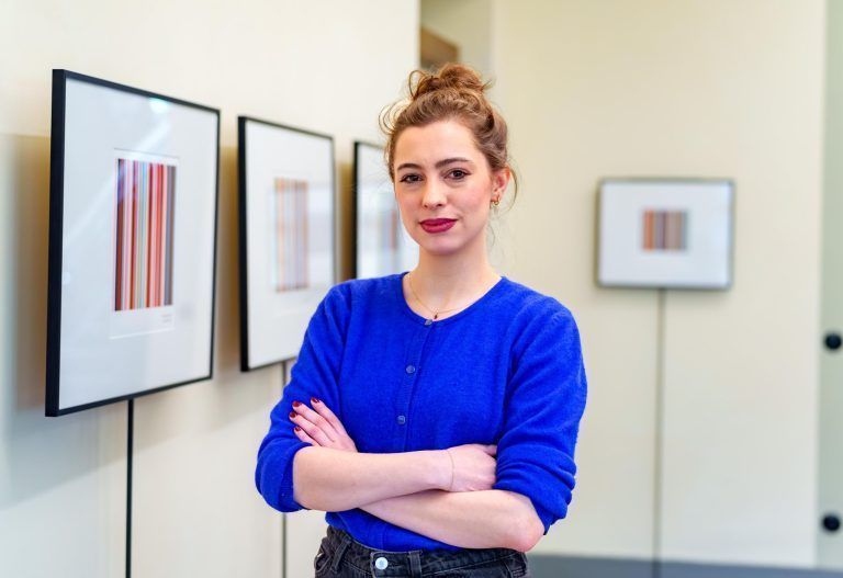 Kunst aus den Farben der Fiktion