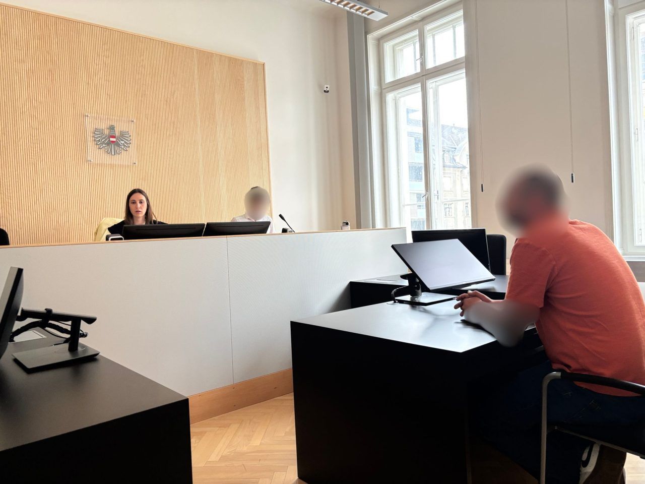 Heftige Wortwahl gegen Familie und das alles vor der Polizei