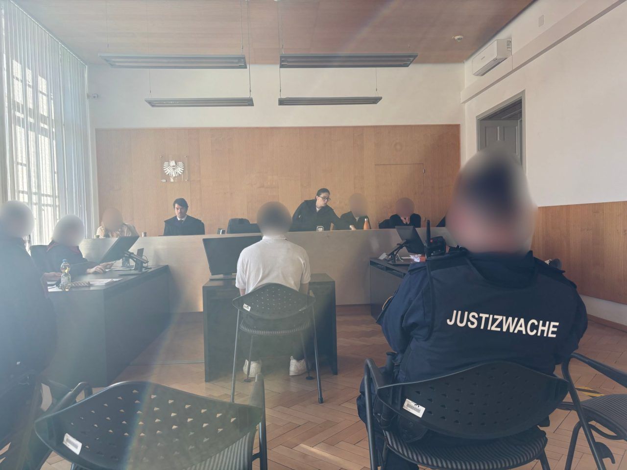 Prozess um schwere Vorwürfe: Junger Mann soll Frau mehrfach vergewaltigt haben