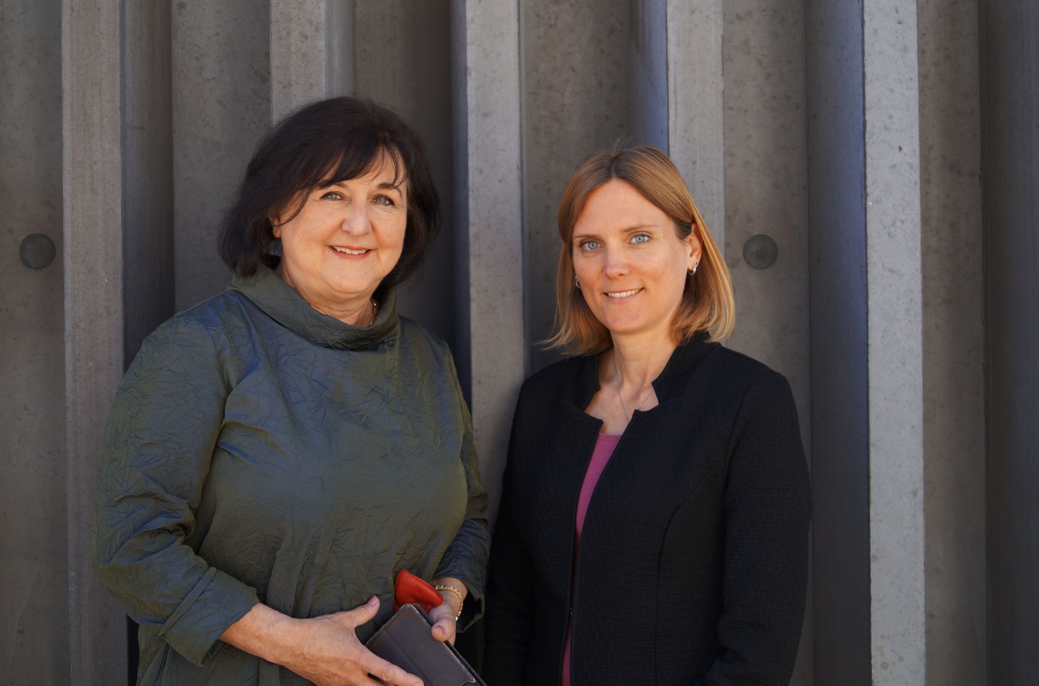 Die Direktorin der HLS Dagmar Waibel-Mätzler mit Sportlehrerin Sonka Ballweg