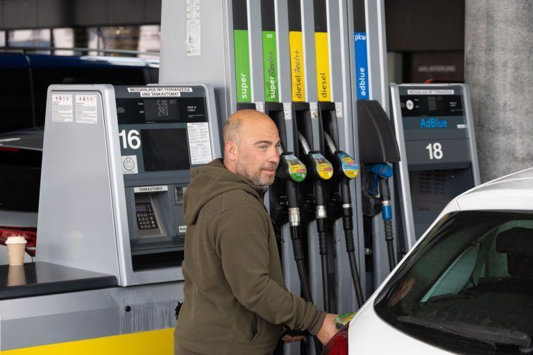 "Finde es eine gute Hilfe": Spritpreisbremse wird positiv aufgenommen