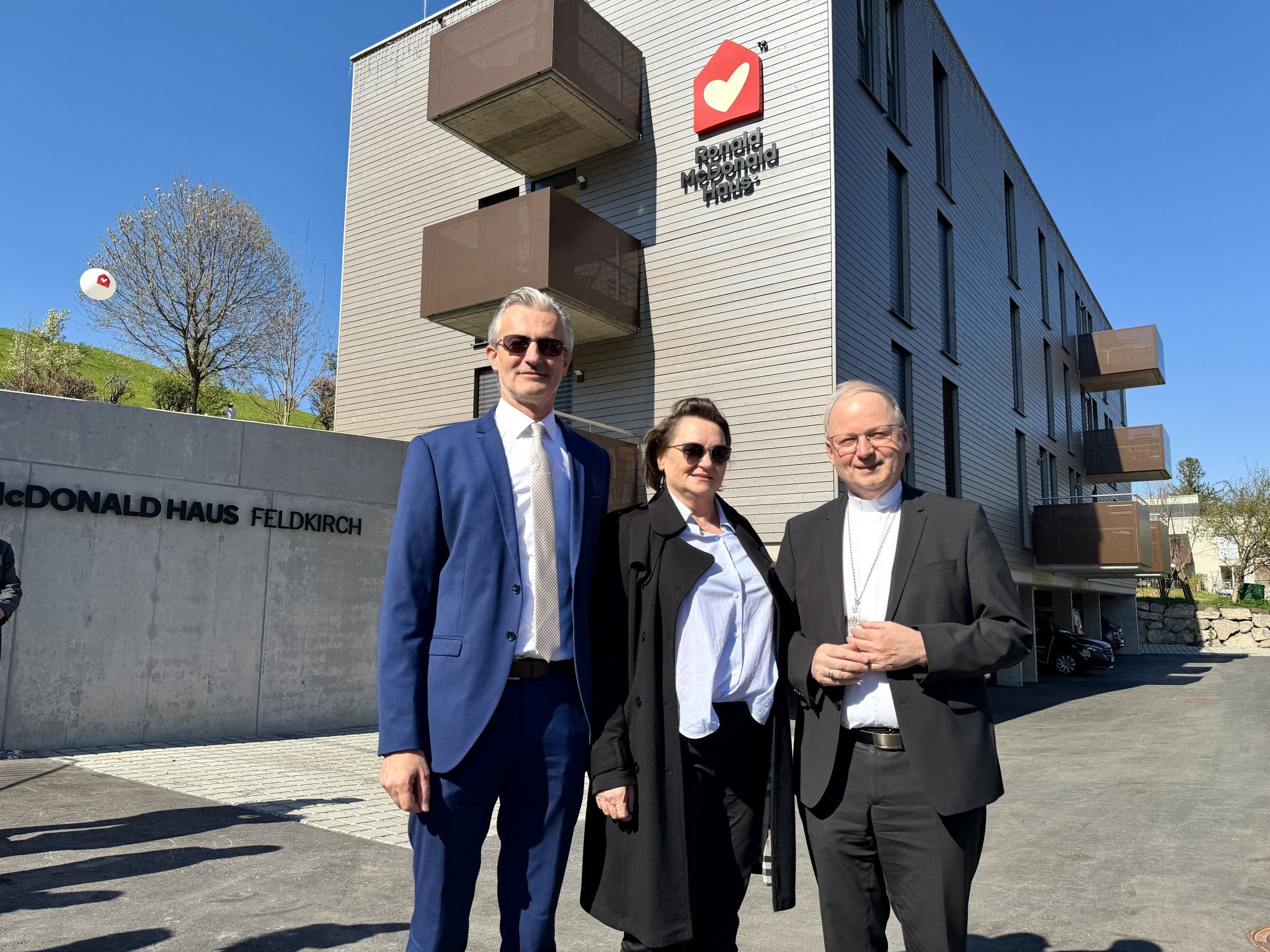 Jimmy Heinzl, Elisabeth Pucher, Bischof Benno Elbs