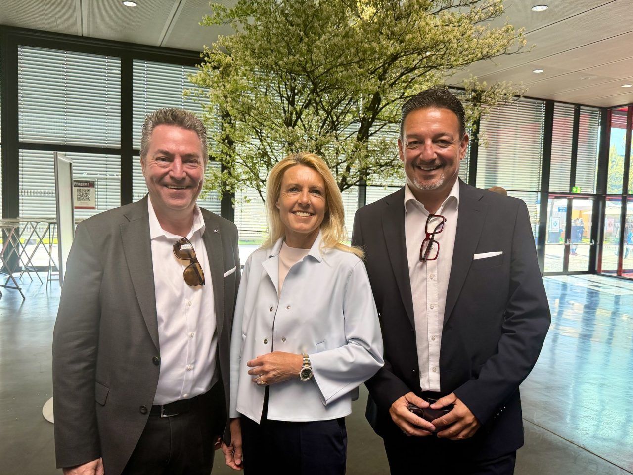 Viel Prominenz bei der Eröffnung der Frühjahrsmesse