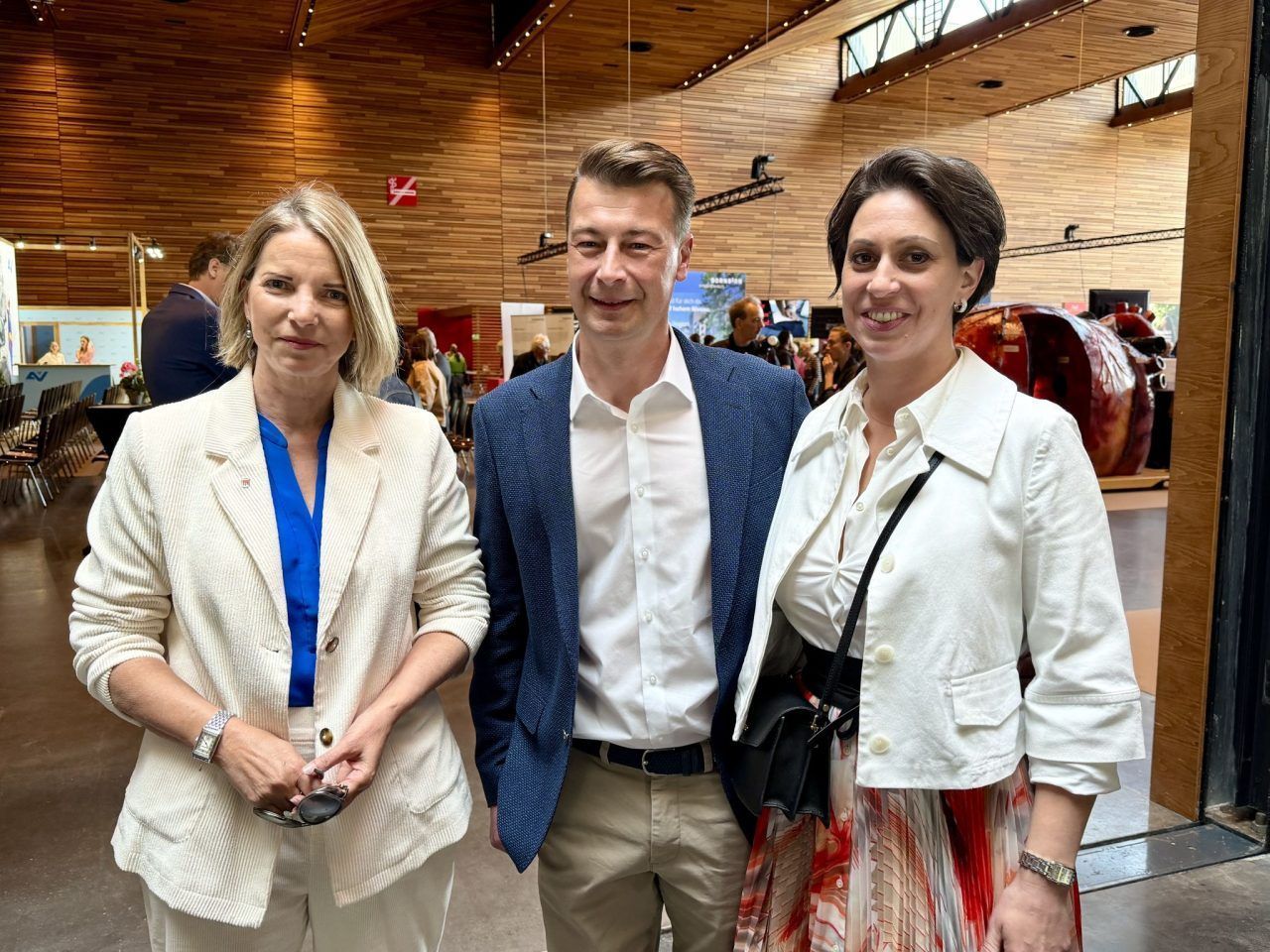 Viel Prominenz bei der Eröffnung der Frühjahrsmesse