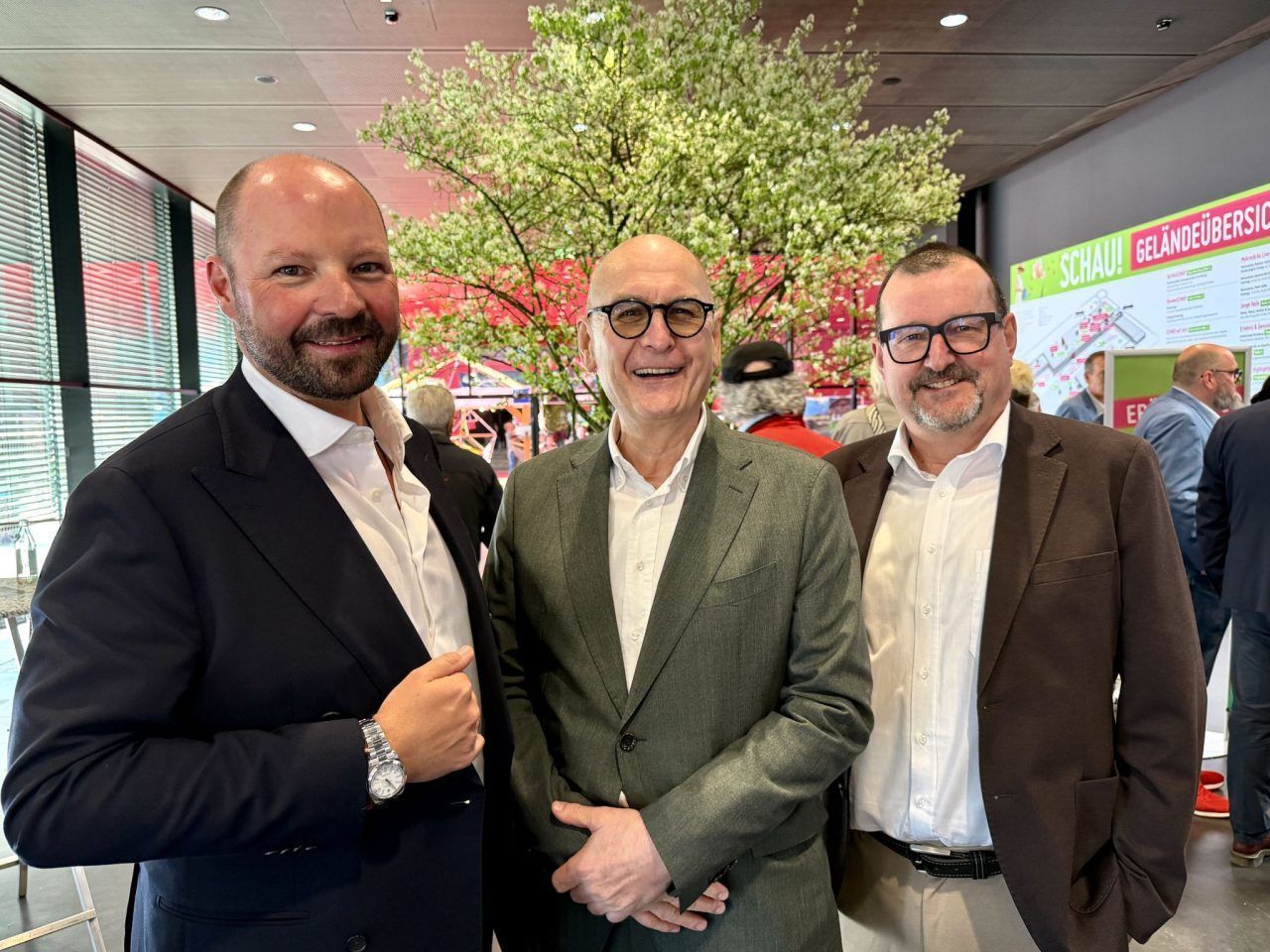 Viel Prominenz bei der Eröffnung der Frühjahrsmesse