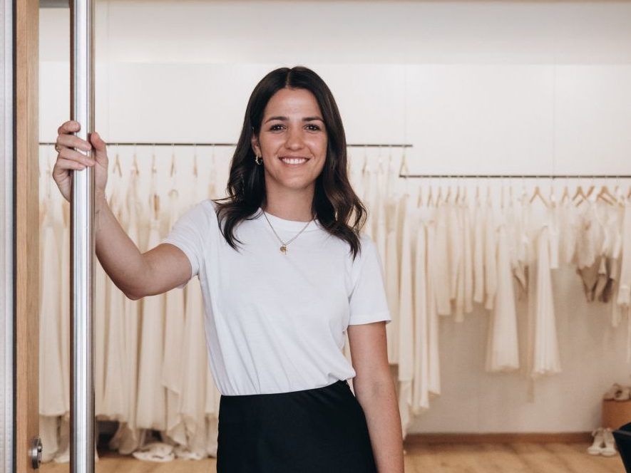 Das perfekte Kleid für den schönsten Tag, handgemacht in Bludenz