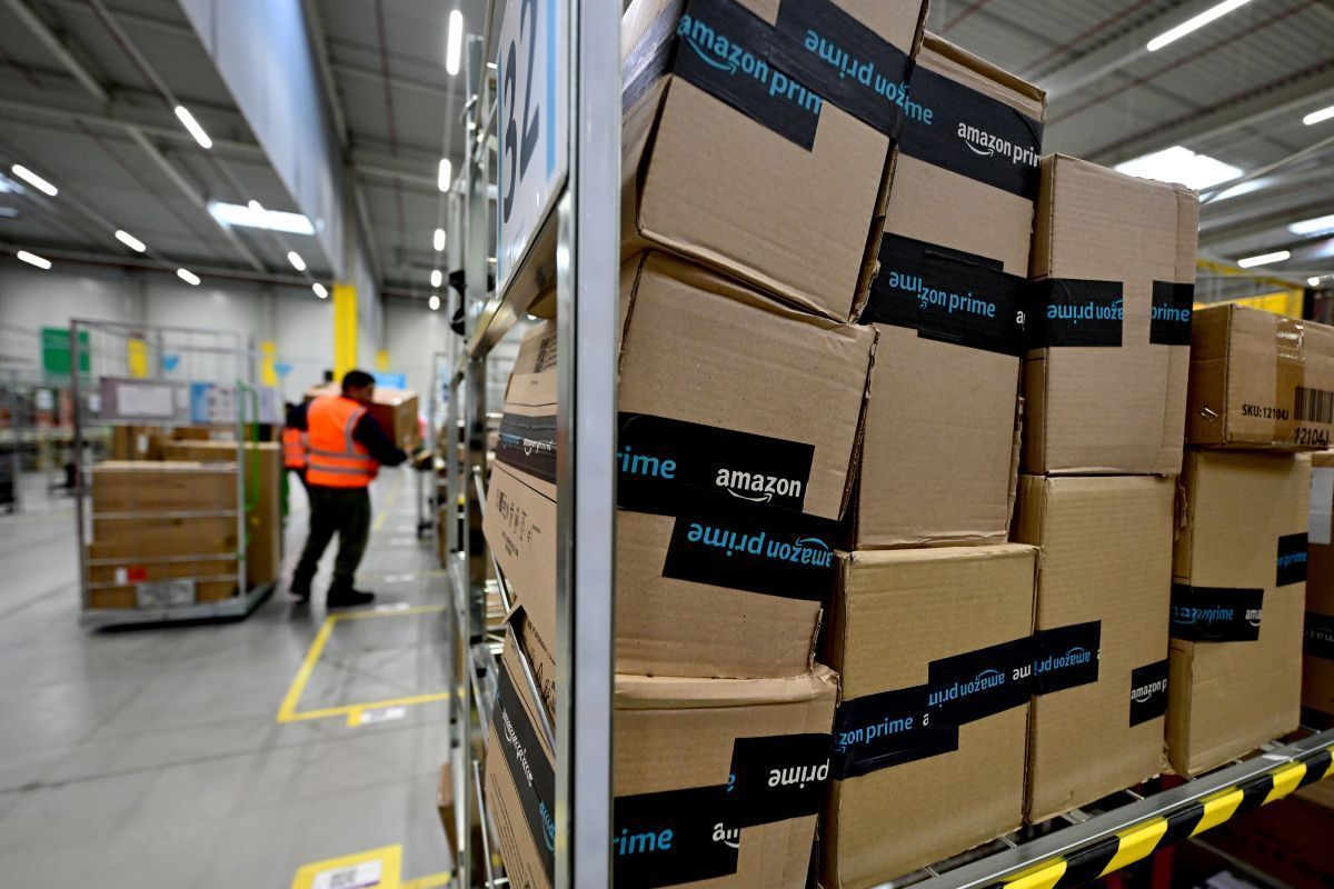 Spatenstich für Amazon-Verteilzentrum in Enns