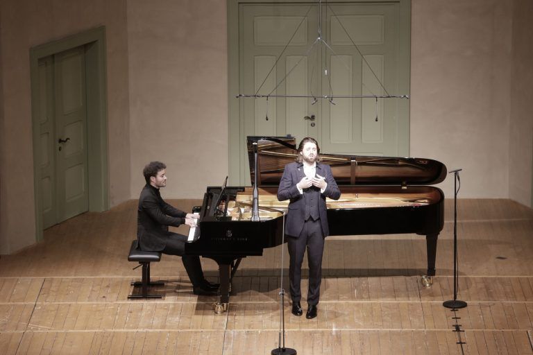 Konstantin Krimmel, Ammiel Bushakevitz