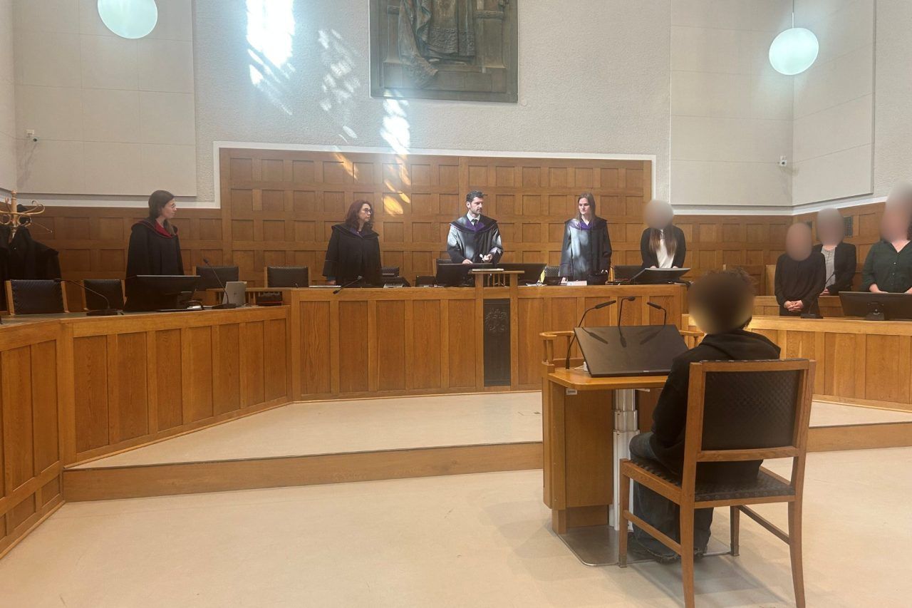 Amoklauf an Vorarlberger Mittelschule angekündigt und Hitler verherrlicht: 17-Jähriger vor Gericht