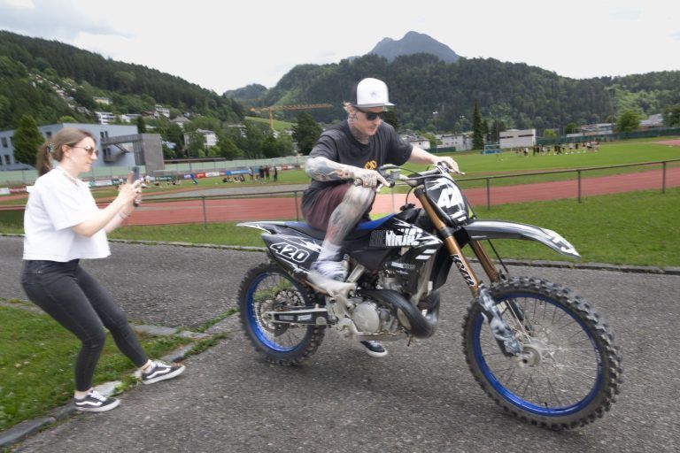 Freestyle-Weltpremiere für Bludenz: Manege frei für die „Masters of Dirt“ 