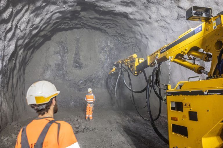 Stadttunnel: Wie sich die Mineure Meter für Meter durch den Berg arbeiten
