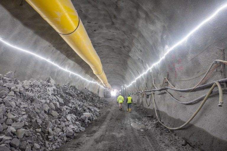 Stadttunnel: Wie sich die Mineure Meter für Meter durch den Berg arbeiten