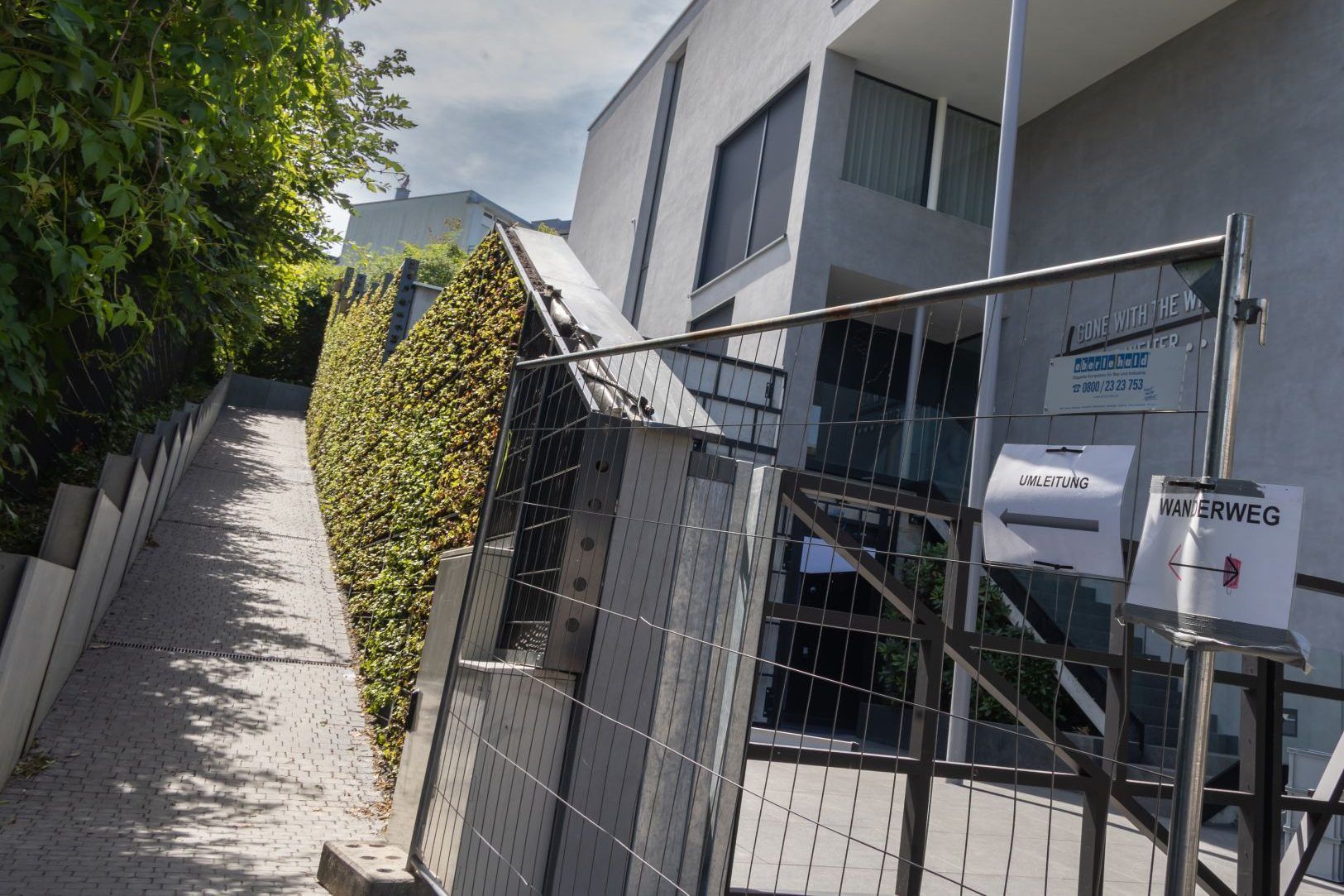Ein alter Weg ist plötzlich zu – in Lochau wächst der Ärger