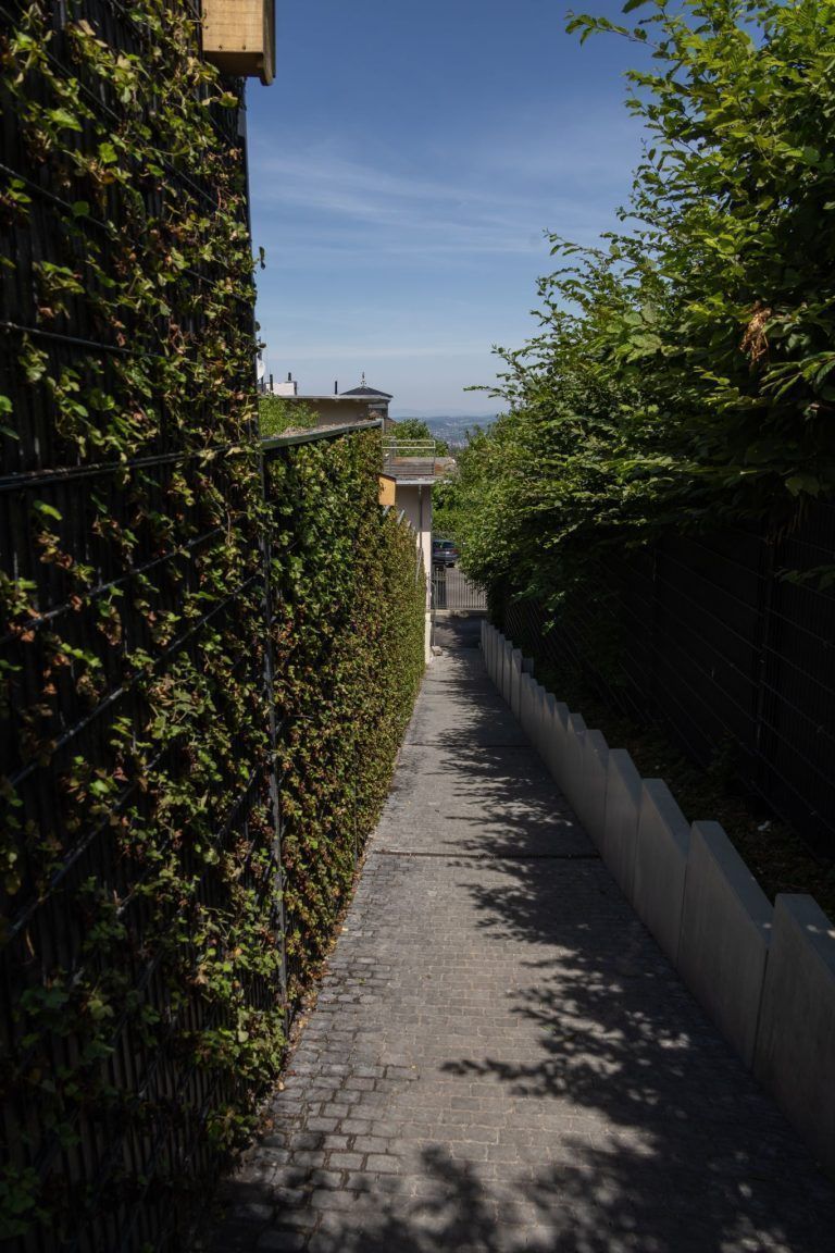 Ein alter Weg ist plötzlich zu – in Lochau wächst der Ärger