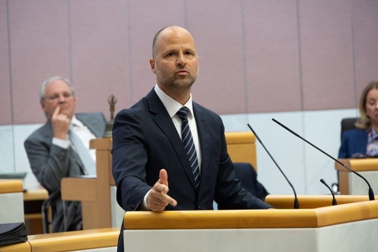 "Wer fast die Hälfte seines Einkommens fürs Wohnen ausgeben muss, hat keine finanzielle Freiheit mehr"