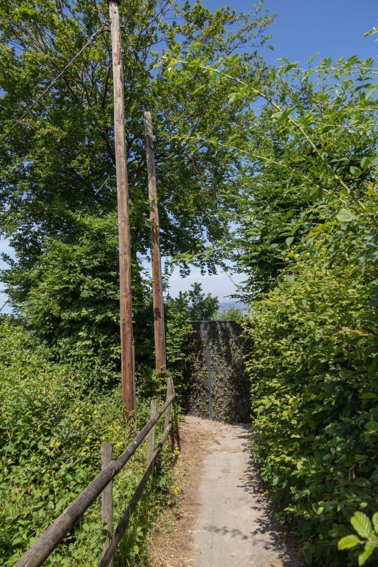 Ein alter Weg ist plötzlich zu – in Lochau wächst der Ärger