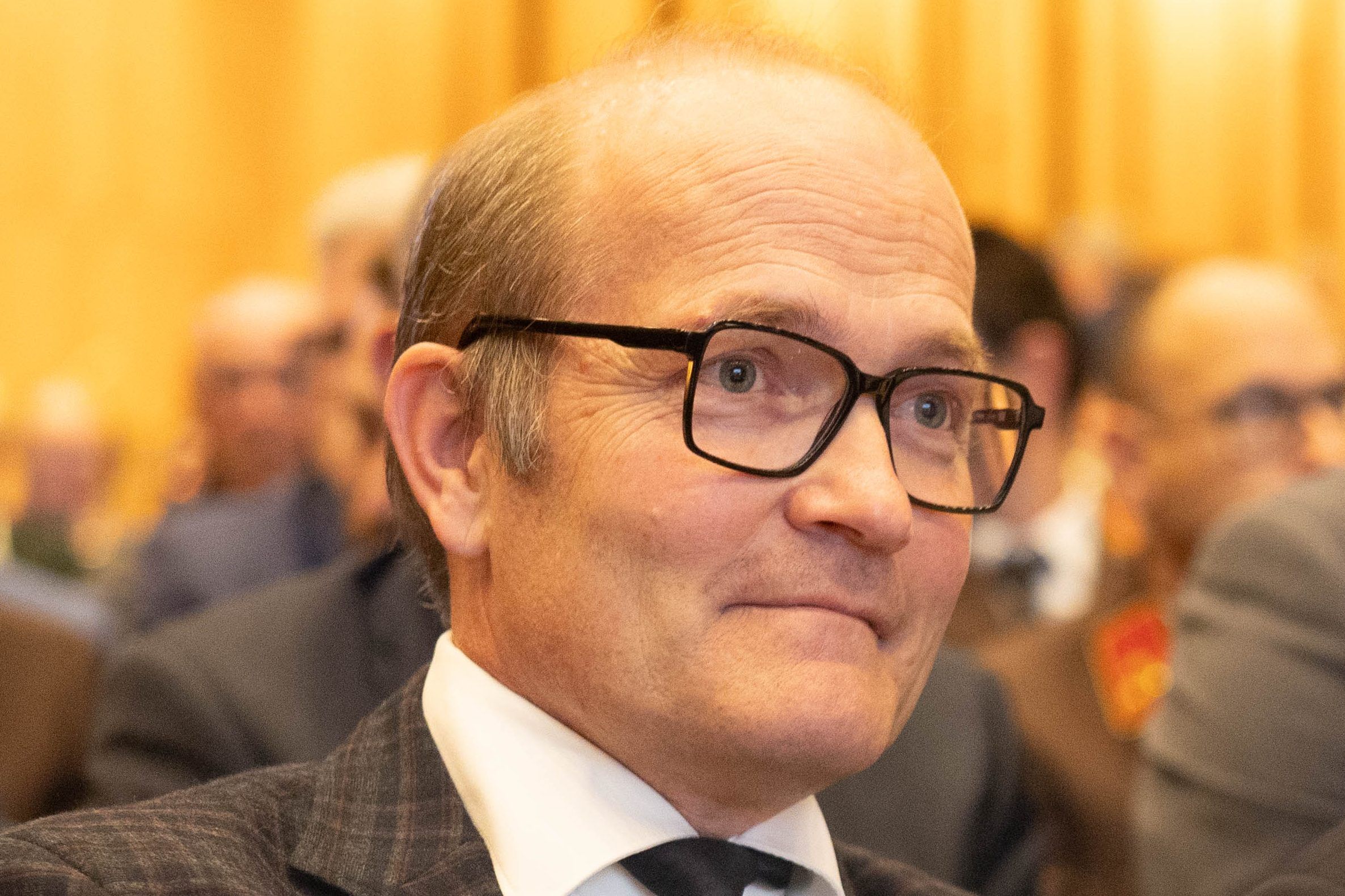 Sondersitzung Stadtvertretung Feldkirch – Gemeindevertretungssitzung, Wahl, Angelobung, Menschen drumherum,