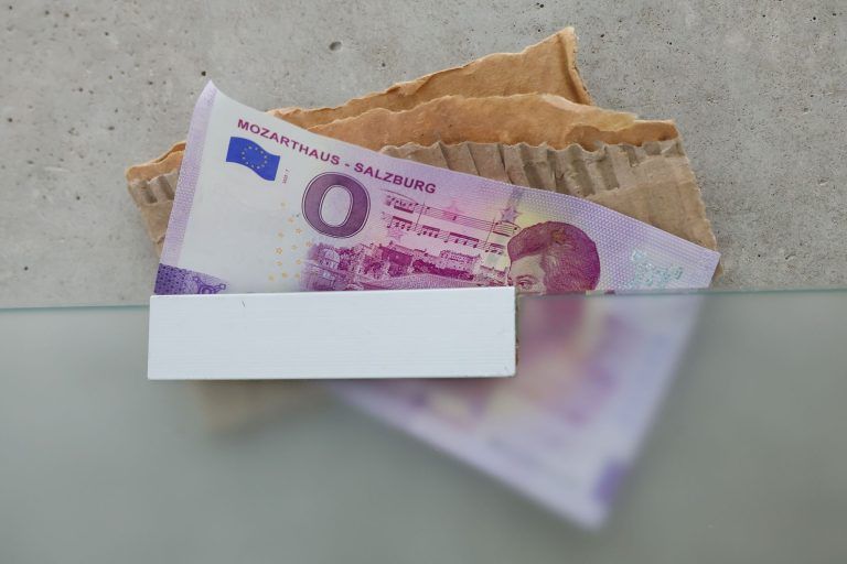 Wie ein Null-Euro-Schein im Kunsthaus Bregenz an Wert gewinnt