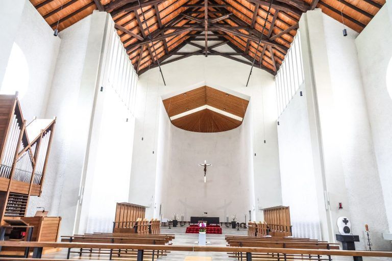 Ich verbrachte eine Nacht im Kloster und traf den wohl lustigsten Mönch Vorarlbergs
