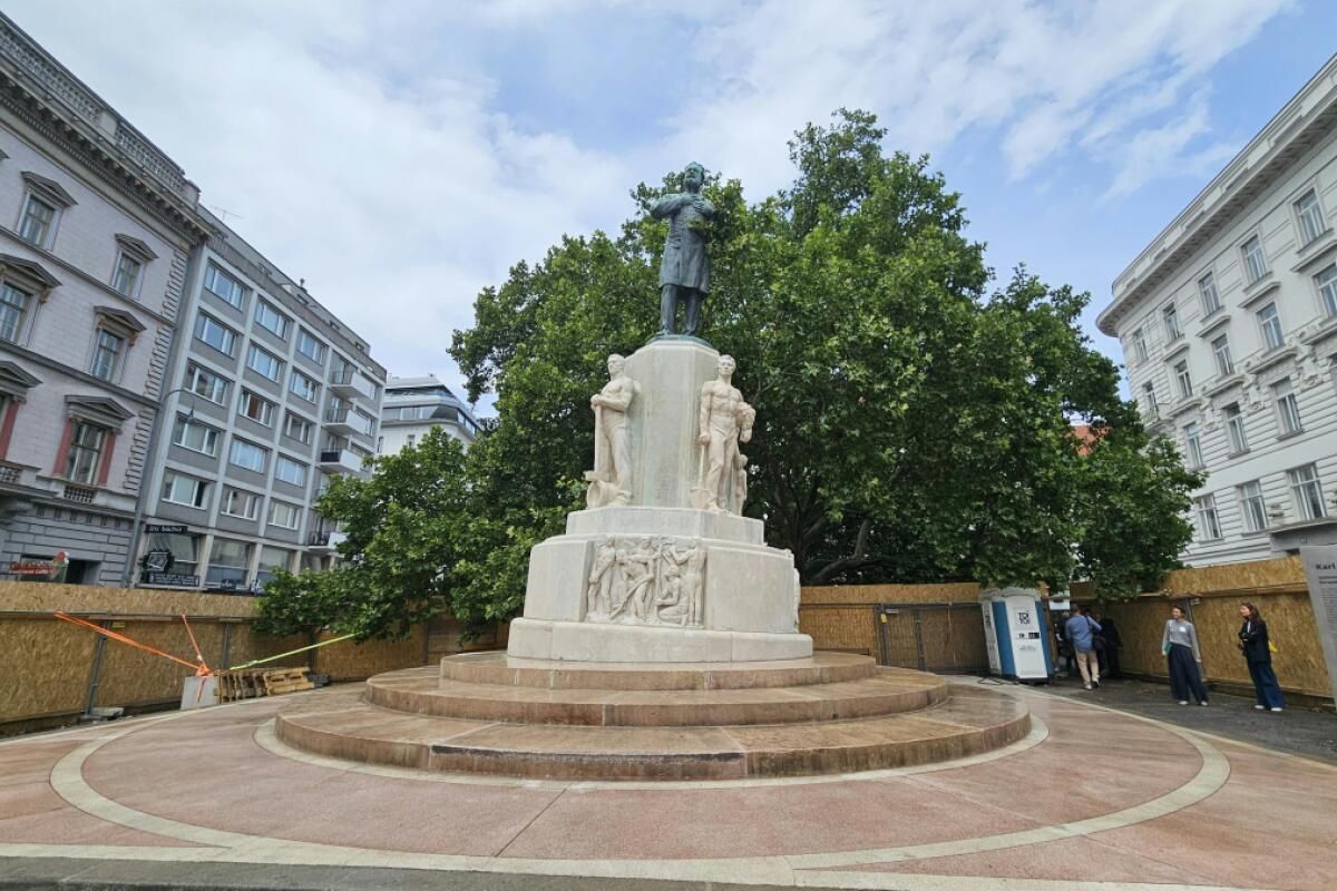 Gekippte Lueger-Statue der Öffentlichkeit übergeben